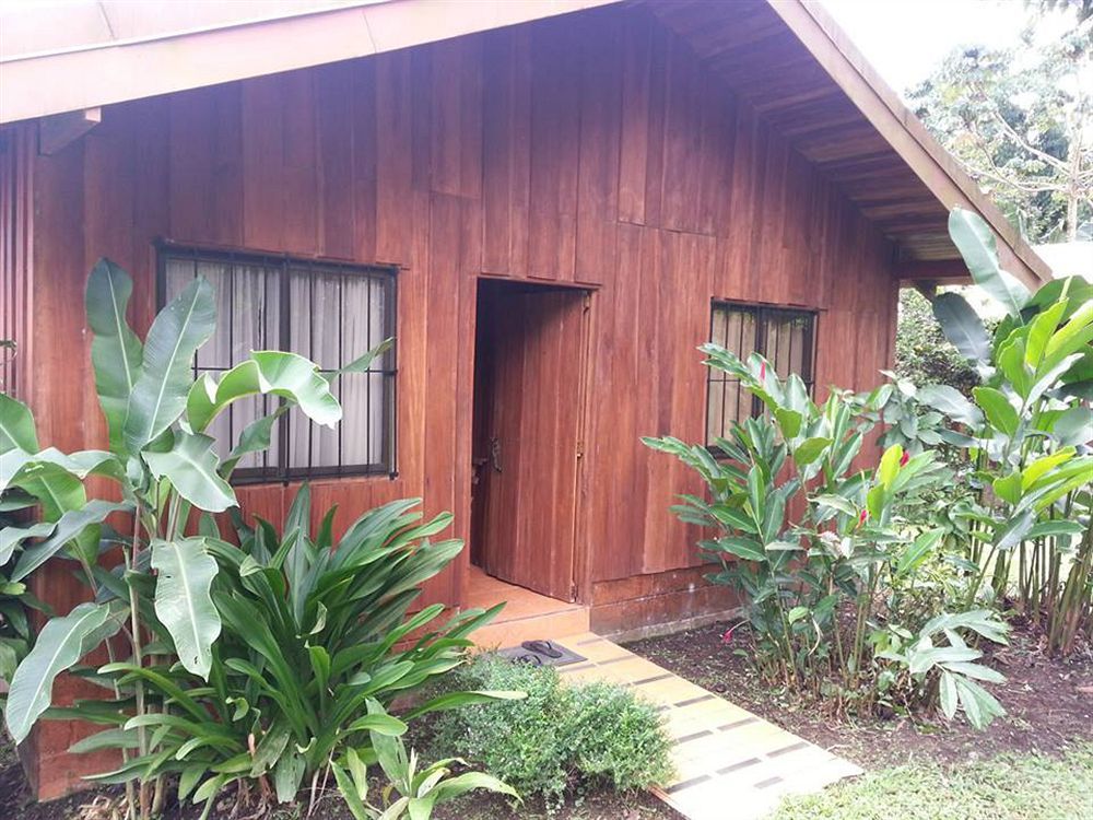 Cabinas La Catarata La Fortuna Exterior foto